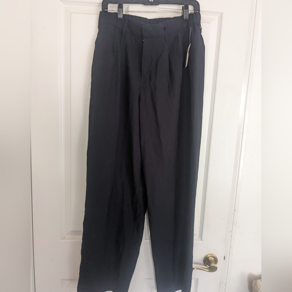 Women's Black High-Waist Pleated Trousers